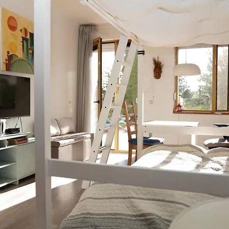 公寓 Cozy With Private Garden By The Forest *